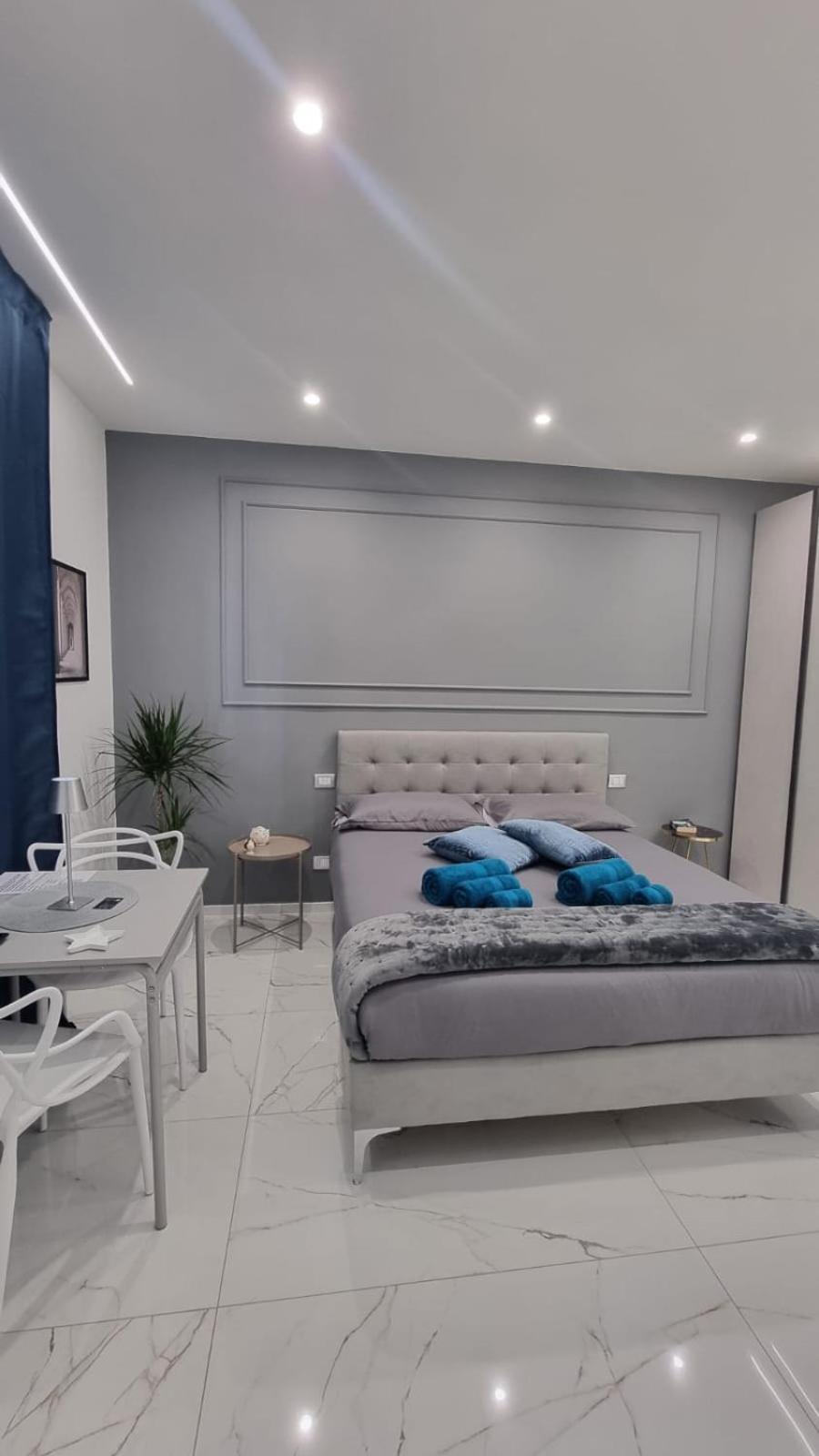 Nocleg ze śniadaniem Luxury House Bari