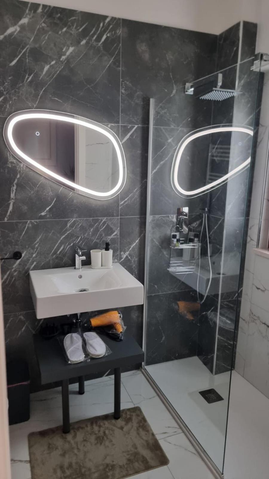 Luxury House Nocleg ze śniadaniem